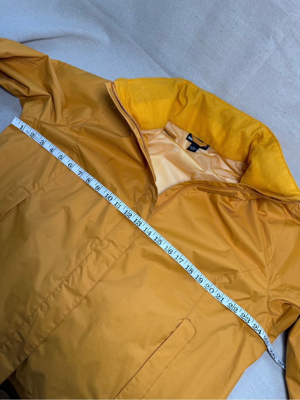 Swiss Tech Women's Plus 1X Mustard Yellow Packable Hood Rain Jacket Lightweight - Picture 7 of 12